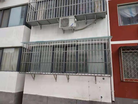 北京丰台区玉泉营安装窗户防盗窗护窗安装防盗门防护栏护网